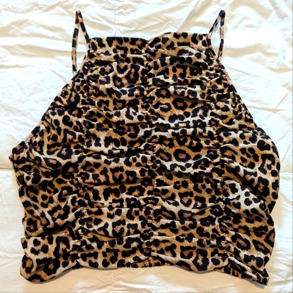 NWT H&M Cropped Halter Top